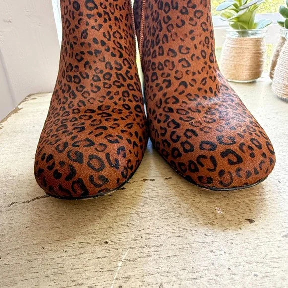 Franco Sarto Women's Size 5 Dexter‎ Leopard Calf Hair Ankle Boots - Picture 5 of 8